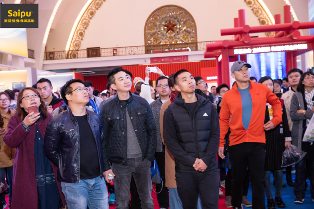 赛普健身集体参观“砥砺奋进的五年”大型成就展
