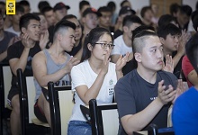 健身锻炼腹部训练常见的错误方法！