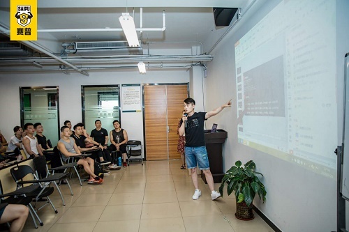 口碑比较好的私人健身教练培训班是哪家